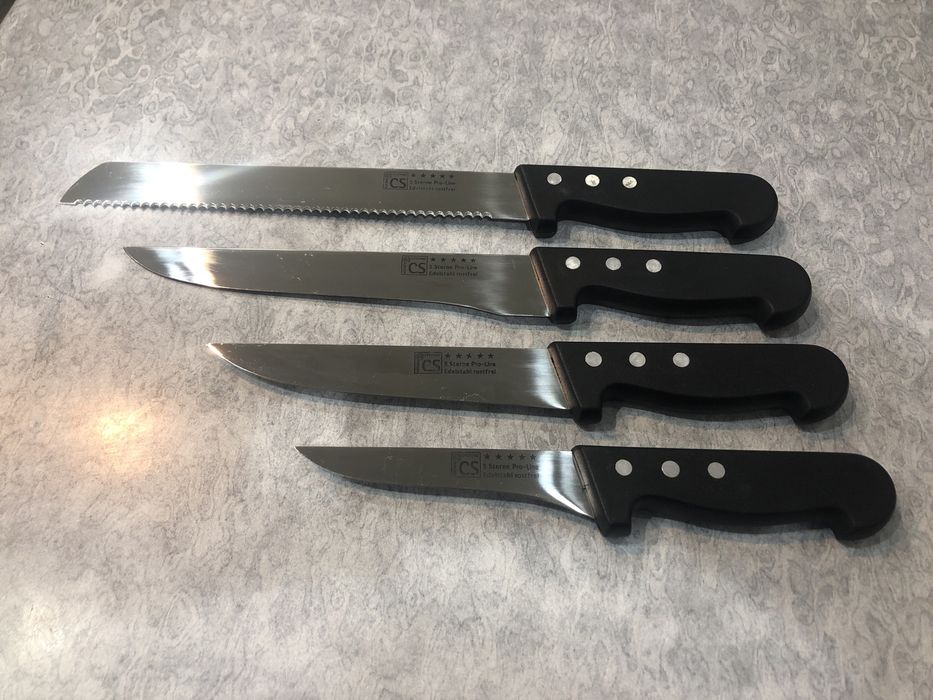 Vand set cutite noi  Germany