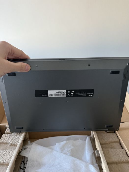 Продам ноутбук почти новый