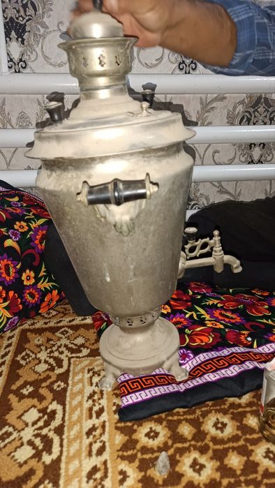 Samovar sotiladi