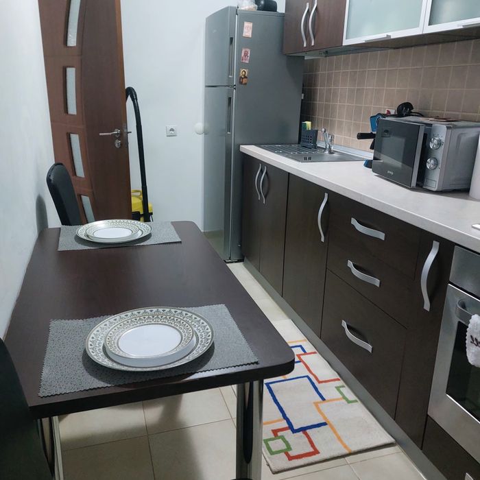 Închiriez garsoniera(hotelier) sau pe termen lung 280 euro lună