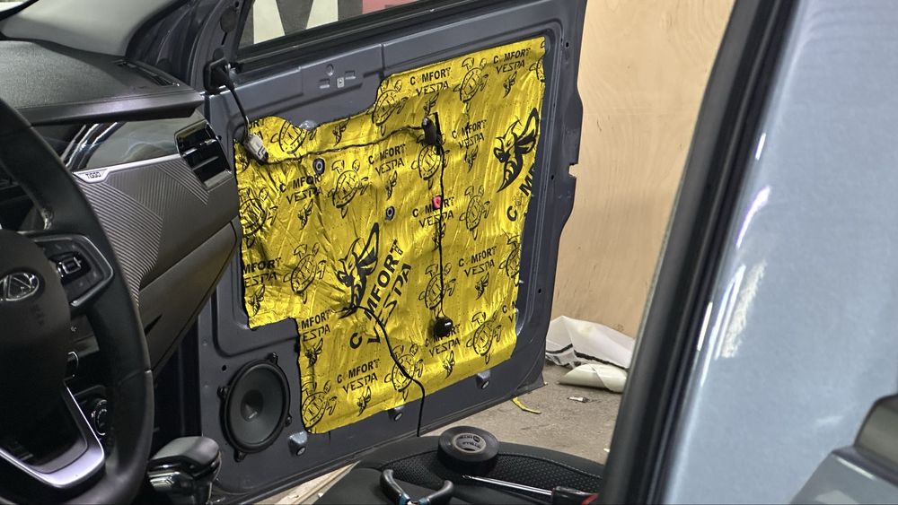 Установка автозвука CM PLUS