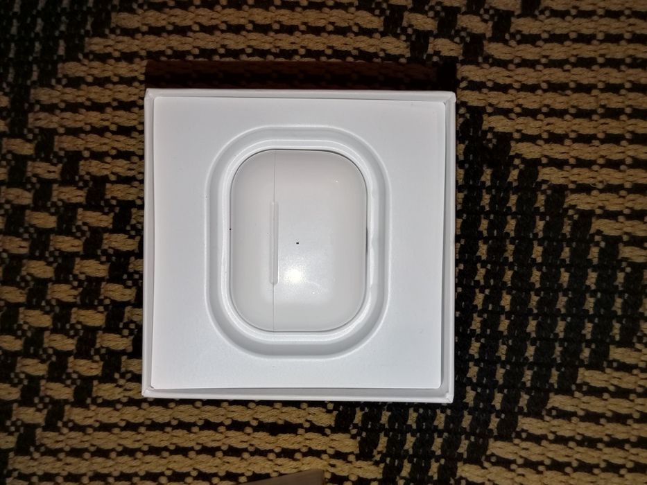 Наушники AirPods Pro