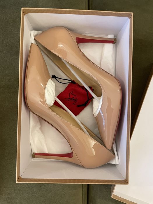 Pantofi Christian Louboutin originali masura 40