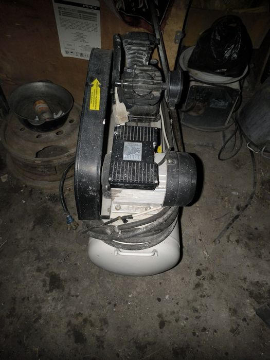 Продам компрессор