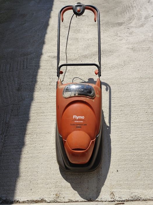 Електрическа косачка Flymo Electrolux