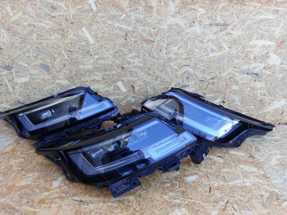 Far faruri stanga dreapta range rover vogue l460 full led originale