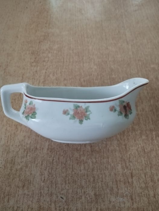 Соусница форфоровая