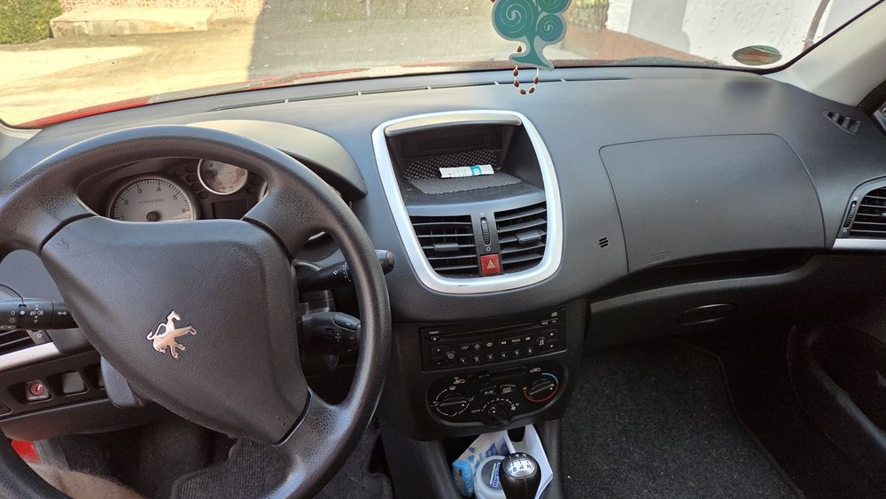 Peugeot 206+ coupe