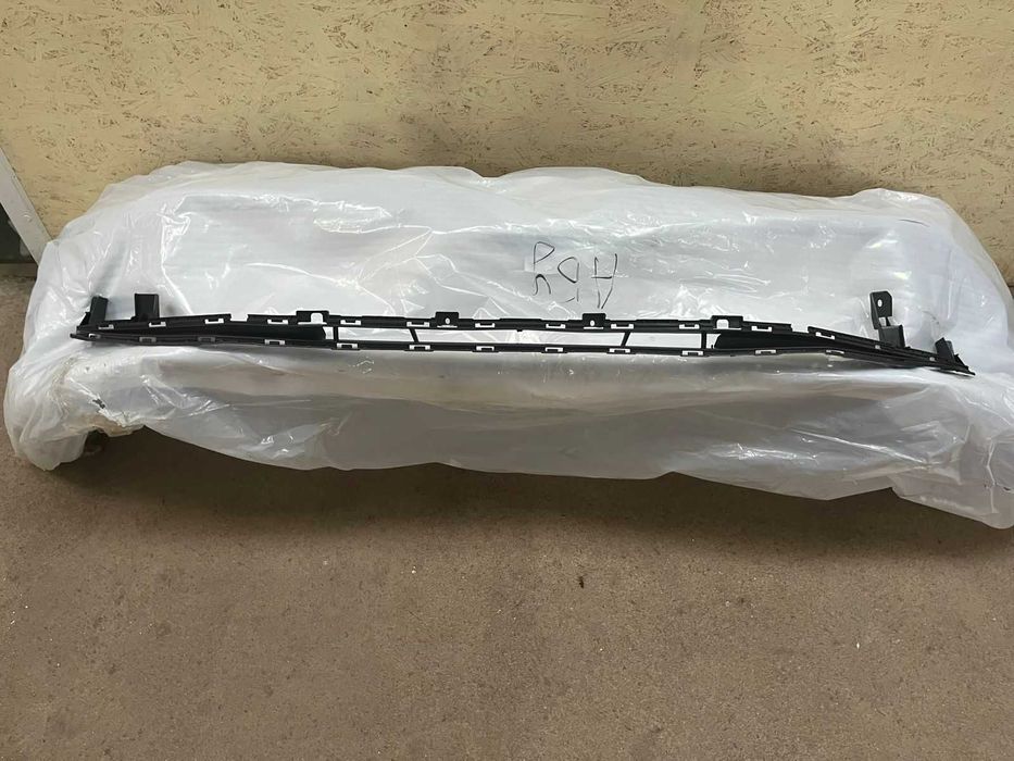 Решетка бампера  Хендай Хюндай Элантра 2021- / Hyundai Elantra 2023