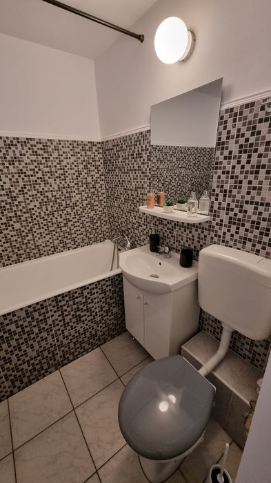 Chirie  Ap.3 camere zona Nufarul Lotus center