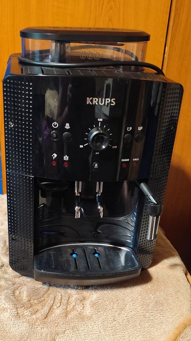 Vând expressor automat Krups AE81