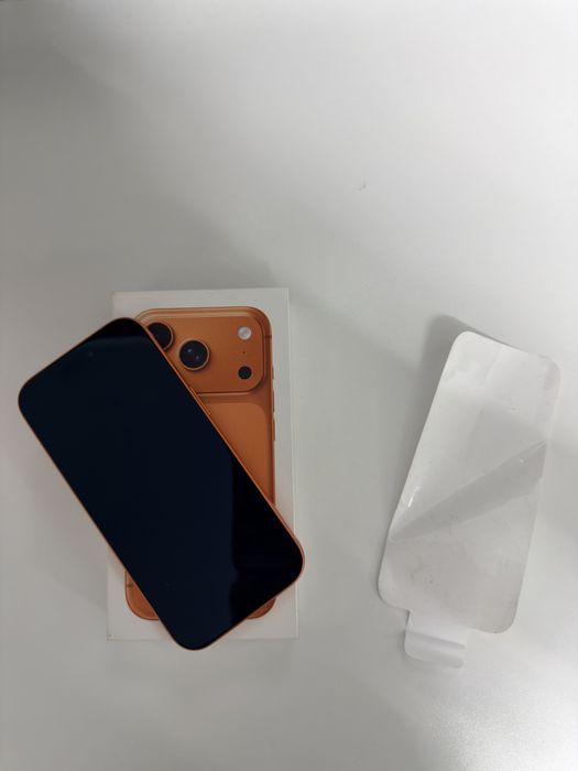 Iphone 17 pro 256 ca nou 30 de incarcari