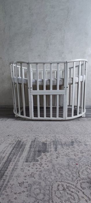 Продам манеж в хорошем состояний б/у