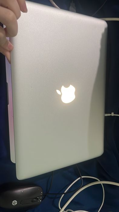 MacBook Pro продам 8-700&&-235-₽₽5956