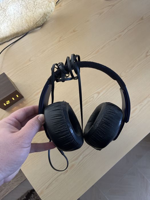 Монитор 25 инча HP Omen 1920x1080p 144Hz + клавиатура и мишка