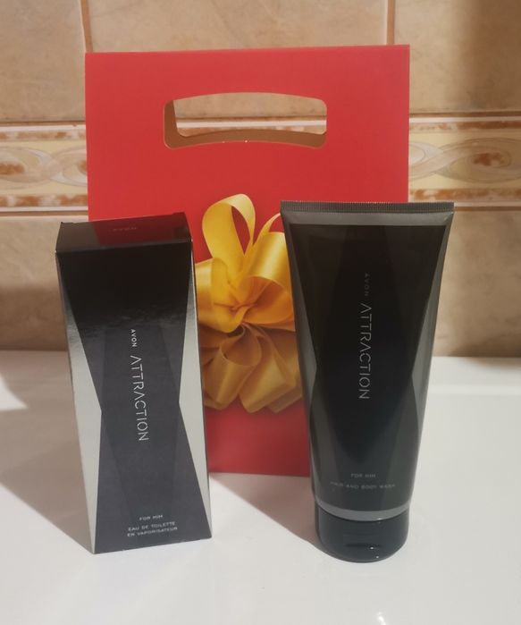 Set cadou Attraction pt ea  sau el set