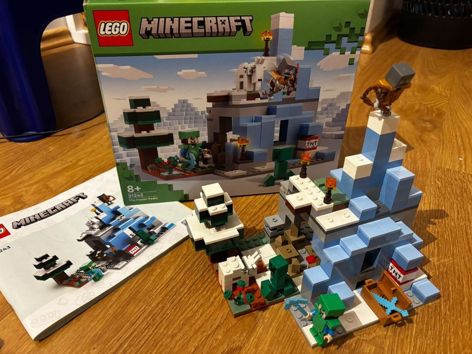 Lego Minecraft - Piscurile inghetate 21243
