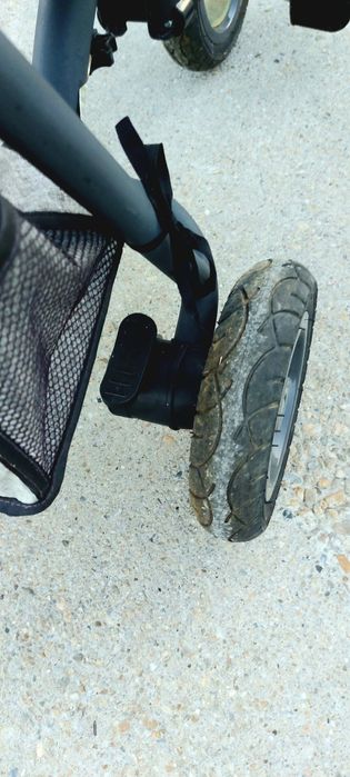 Vând tricicleta Lionelo Tris