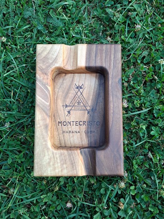 Дървен пепелник за пури