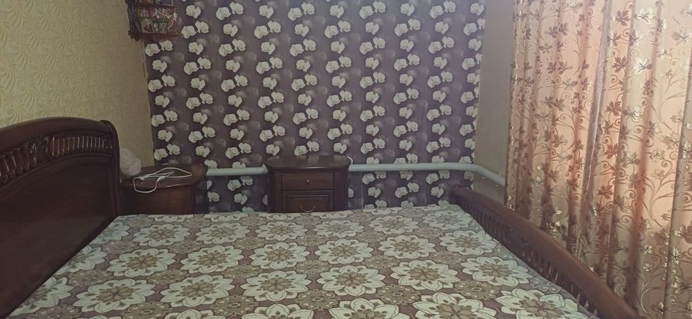 Продам спальный гарнитур