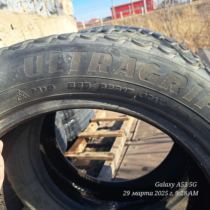 Продам шины 225,55,17