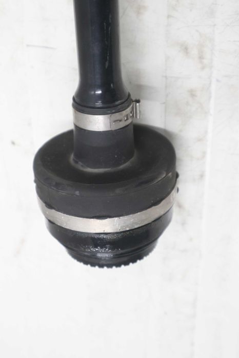 Задна лява полуоска БМВ Г30 Г31 BMW G30 G31