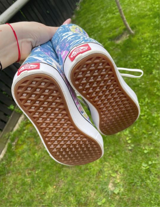 Tenisi Vans stare excelenta!!!