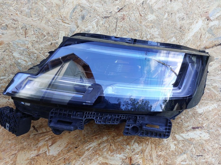 Far faruri stanga dreapta range rover vogue l460 full led originale