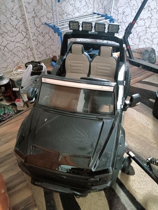 Продам детскую элетро машину