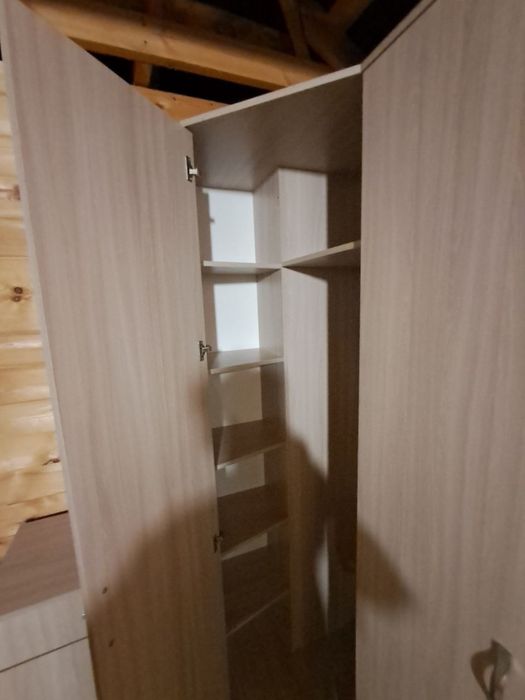 Продам угловой шкаф