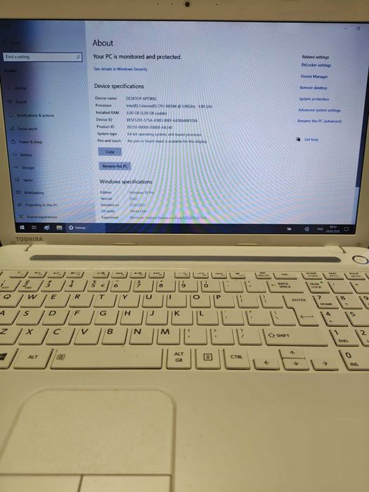 Vând laptop Toshiba Satellite C55