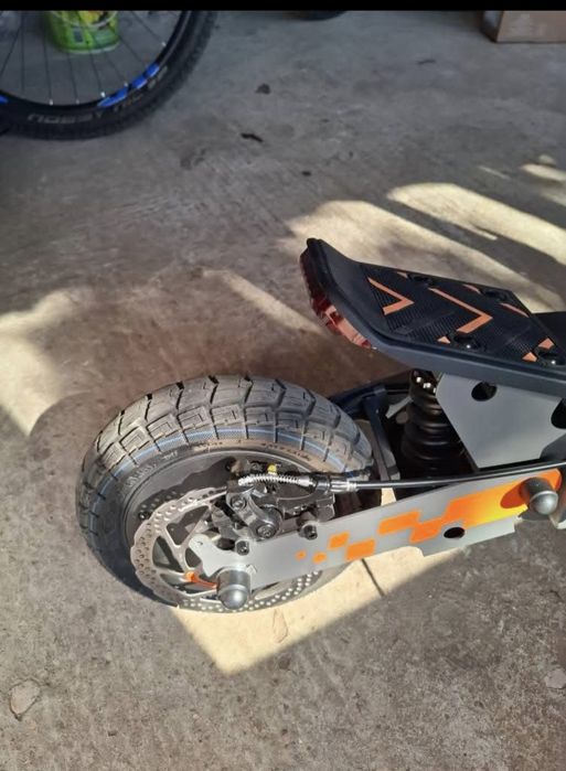 Vând Kukirin G2 2025 în stare IMPECABILĂ