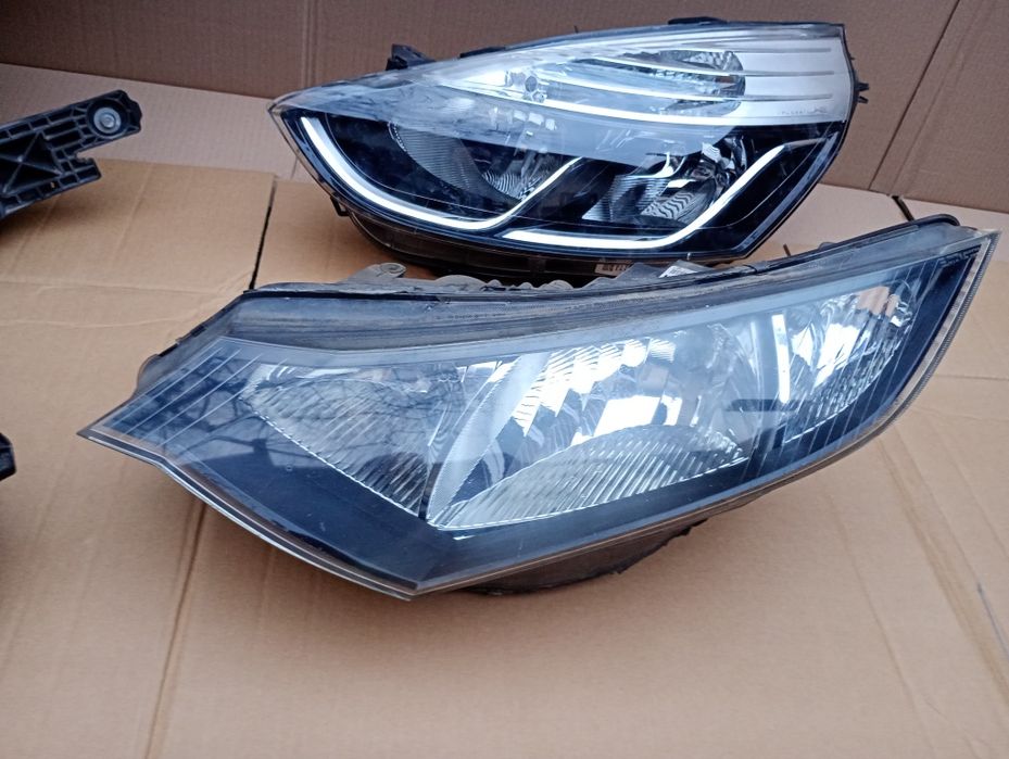 Far faruri Mercedes C Class W204 Honda Civic Renault Master IV 4