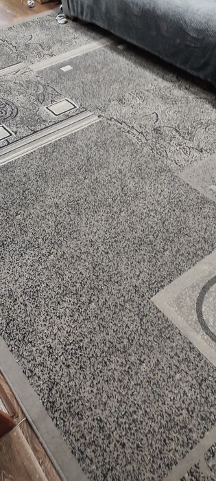 Продам ковер,,серый