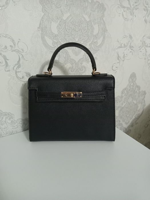 Продам сумка 2000 тг