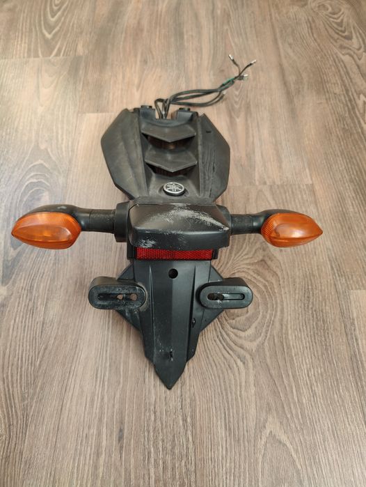 Suport număr + semnalizări originale Yamaha xj6n 2009