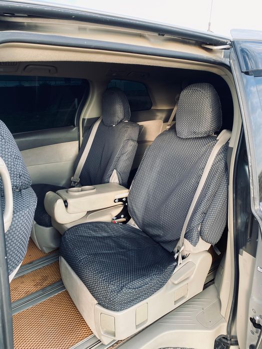 Toyota Estima 2007 г