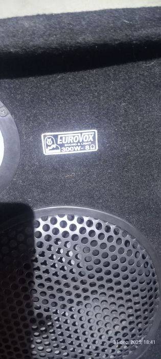 Bocxă de 300w pe 8Ω