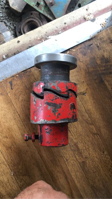 Krone  grup  presa dezmembrez