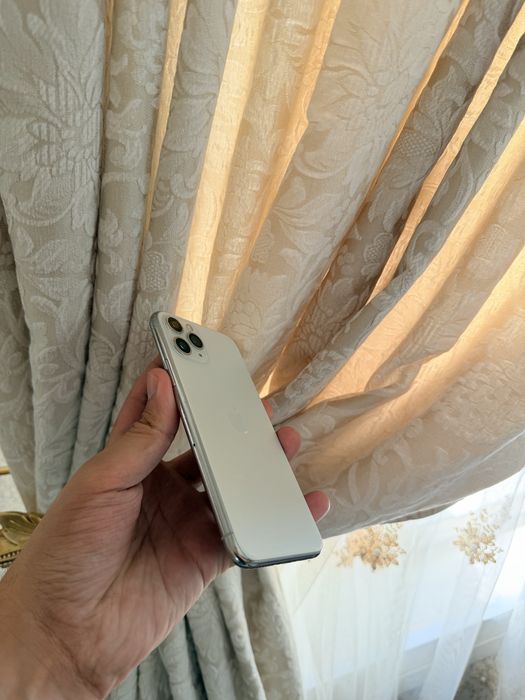iPhone 11 Pro 256Gb - В отличном состоянии