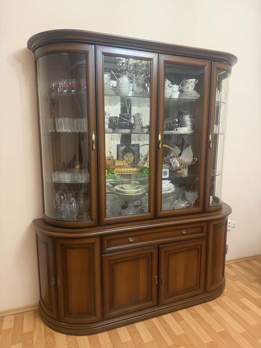 Сервант для гостиной