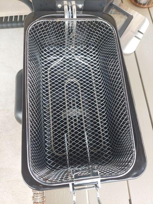 Friteuza electrica pe ulei 3.5L