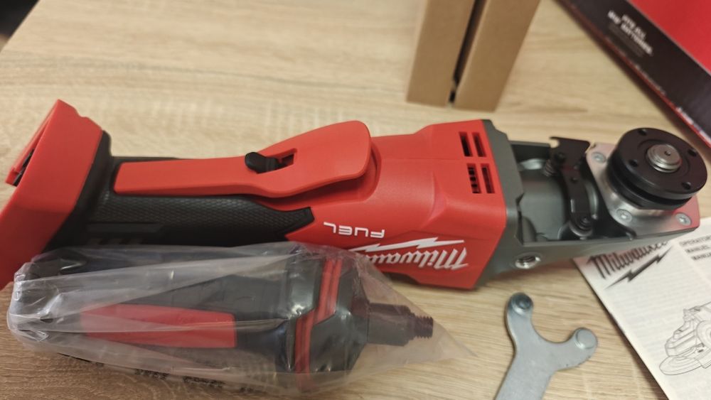Flex m18 milwaukee cu capul plat de 125