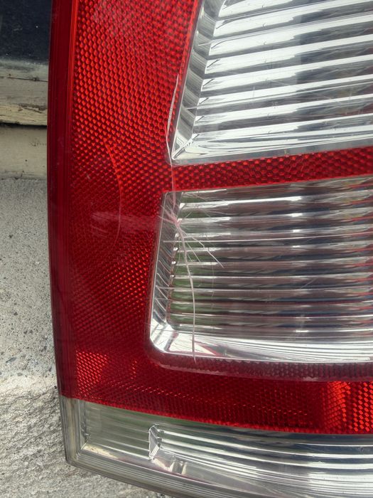 Продавам заден ляв стоп за Опел Зафира 2006-2010 год.