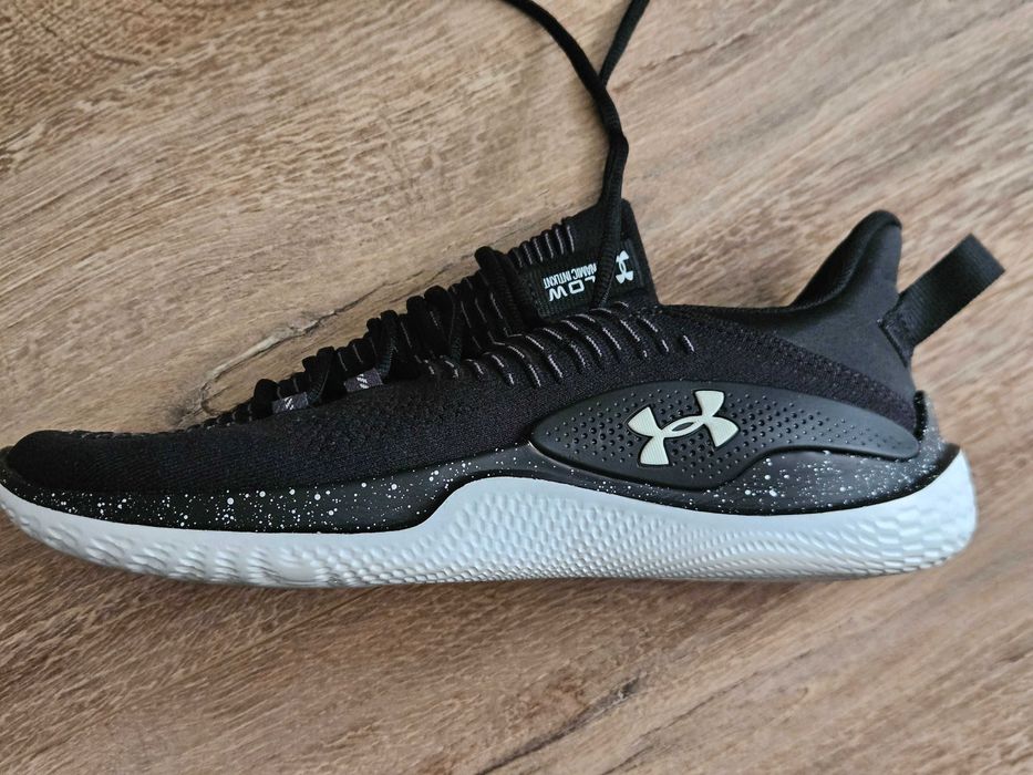 Unter Armour Flow Dynamic InteliKnit