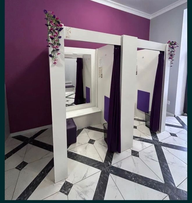 Продаются примерочные кабинки до магазина