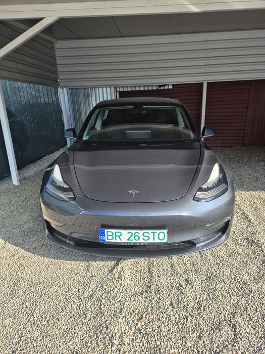 Tesla model 3 80000 km