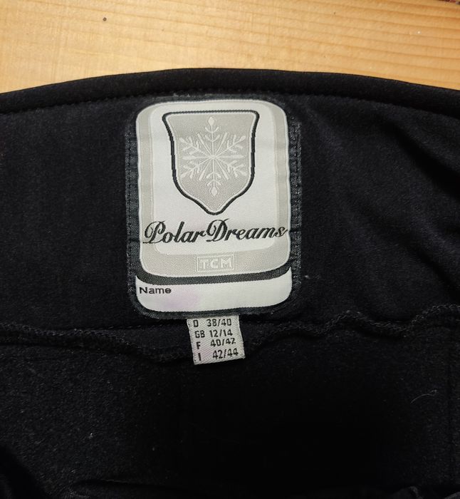 Pantaloni drumeție M 50 lei