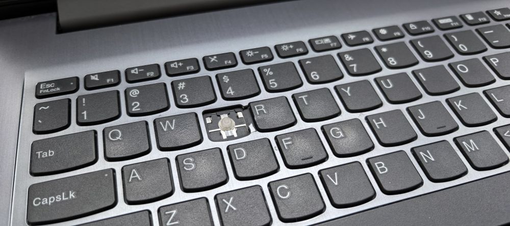 Laptop Lenovo Ideapad 3_17"FHD_i5-1155G7_4GB DDR4_SSD 256GB__ca NOU