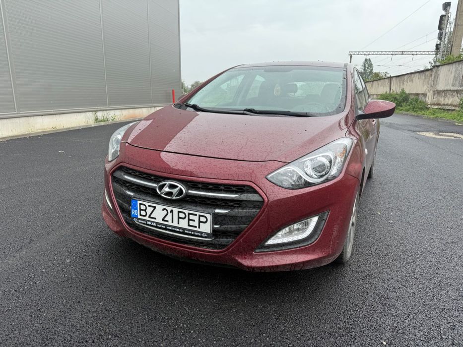HYUNDAI i30 2016
